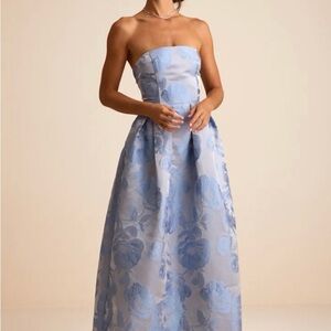 Lulu's Strapless Blue Floral Dress